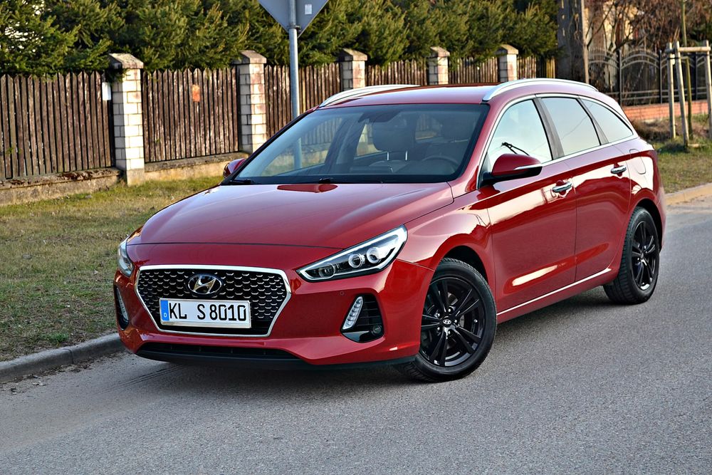 Hyundai i30 III blue 1.6 CRDi Premium 2017