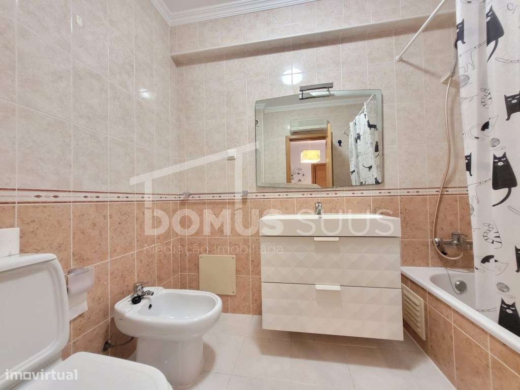 Apartamento T2 com ótimas áreas e garagem - Grande imagem: 4/11