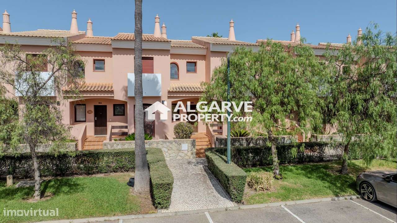 Moradia V4 junto ao Campo de Golfe da Vila Sol, Algarve-31