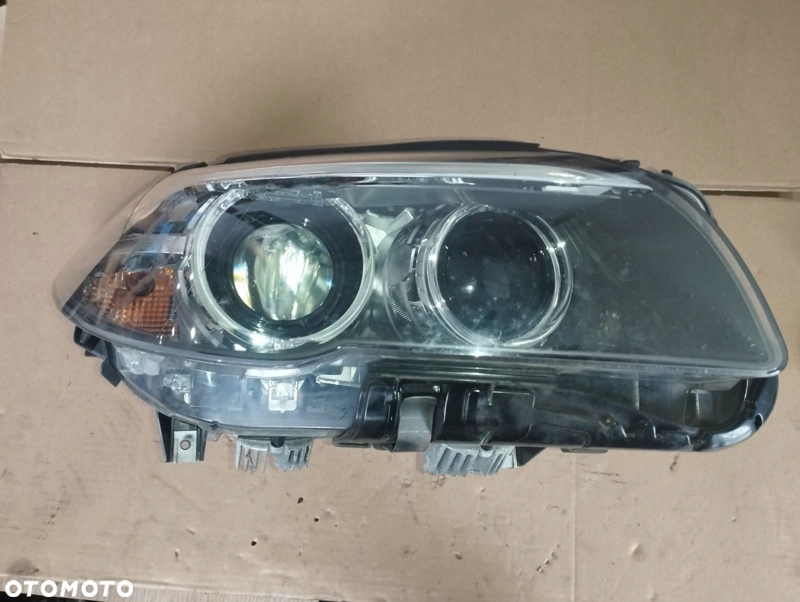 LAMPA PRAWA PRZÓD BMW F10 F11 LIFT LCI XENON EU - 1