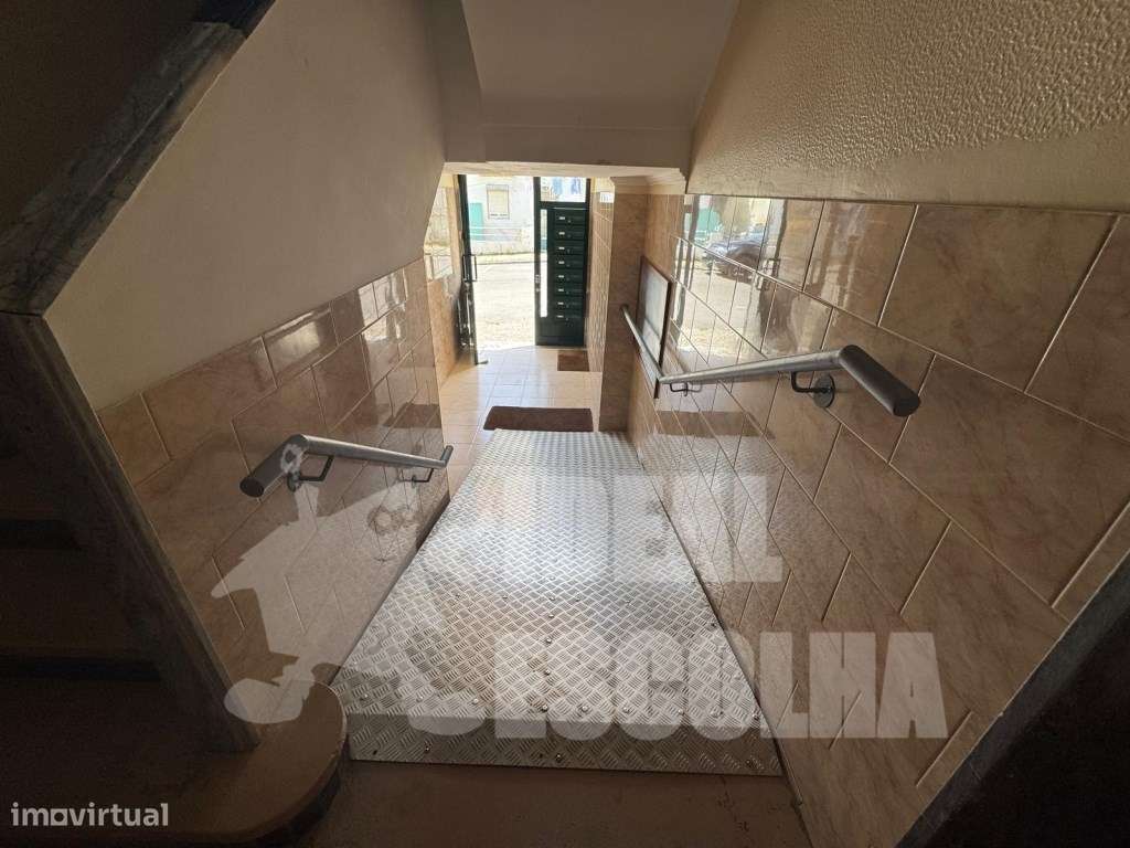T3+1 ARRENTELA A PRECISAR DE OBRAS-27