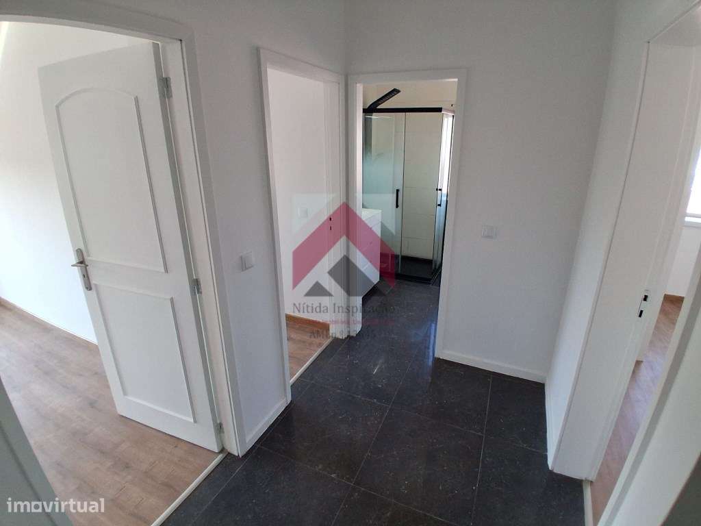 Apartamento T3 remodelado, localizado em Fânzeres (Gondomar)-9