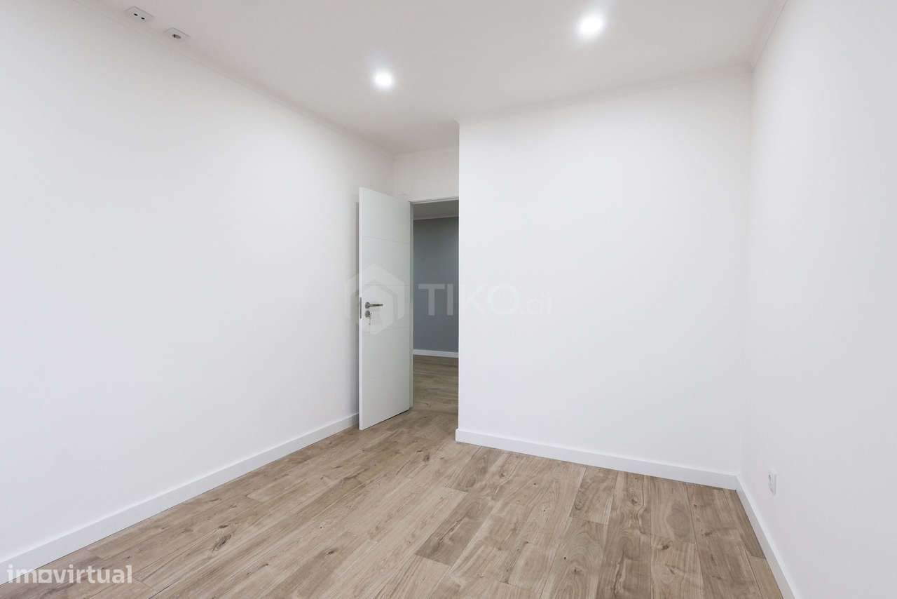 T4 TOTALMENTE REMODELADO NA DAMAIA – PRONTO A HABITAR | LOCALIZAÇÃO E-25