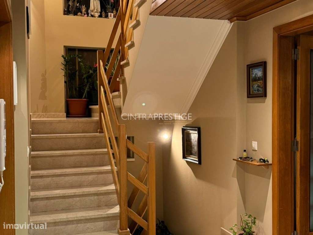 Moradia isolada .Versátil e Espaçosa em Lourel - Sintra - Grande imagem: 5/38