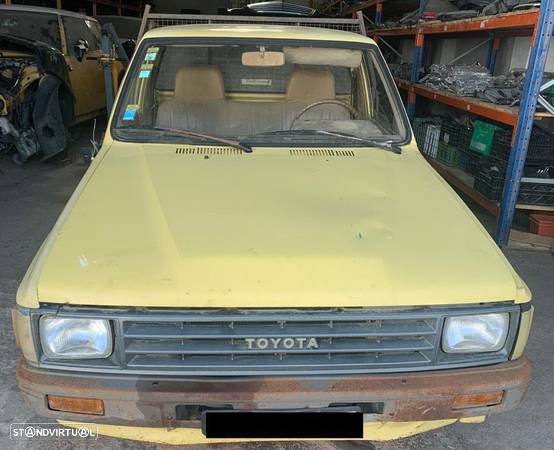 Toyota Hilux 2.4D Ref Motor 2L de 1988 para peças - 1