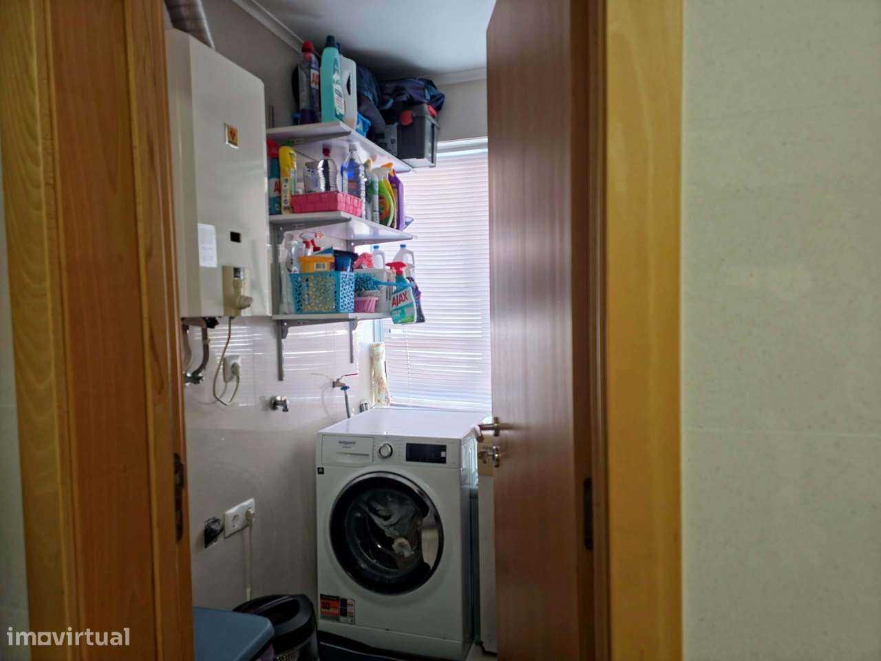 Apartamento fabuloso, familiar, T3, 2WC, Estacionamento privado. Ponta-8