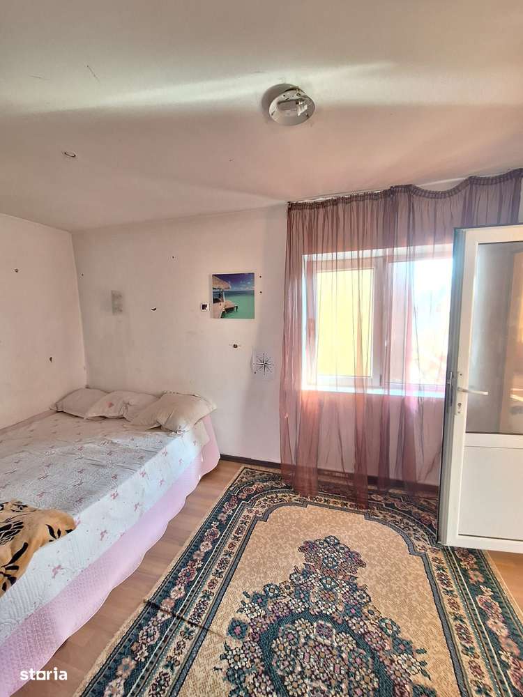 Casa 6 camere Frumusani teren 1341 mp caramida-9