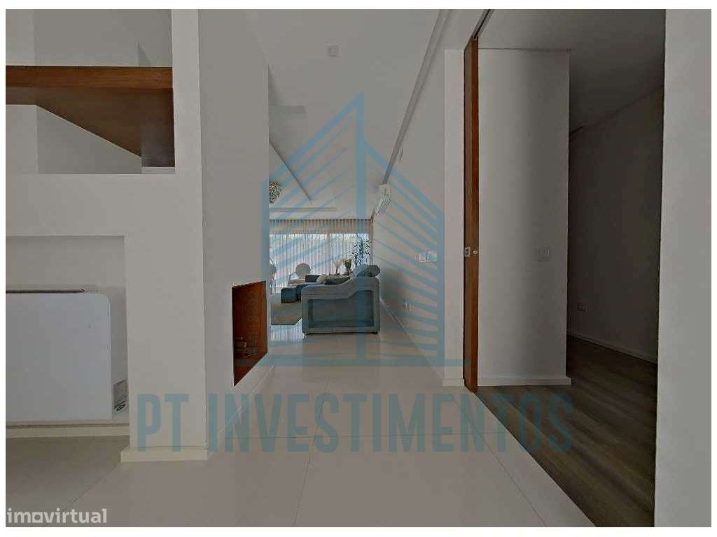 Moradia semi-nova T5+1 em Santa Joana - Aveiro-37
