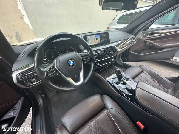 BMW Seria 5 530d xDrive Aut. Luxury Line - 9