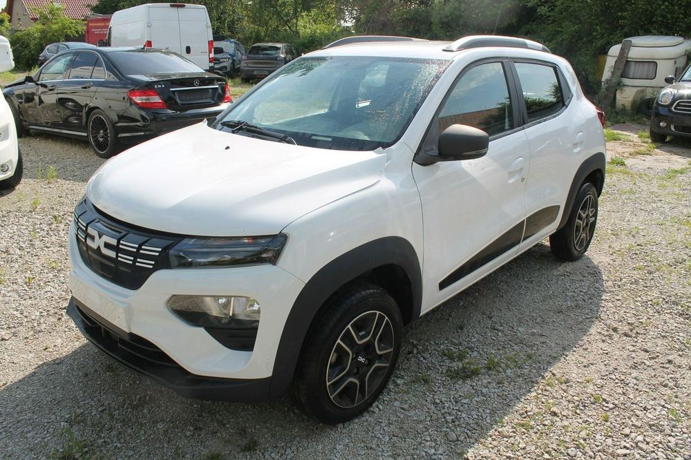 Dacia Spring 2024