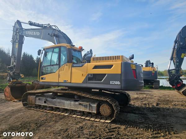 Volvo EC250DL - 3