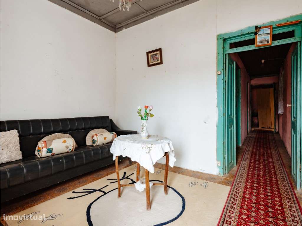 Moradia T4 - Grande imagem: 2/25