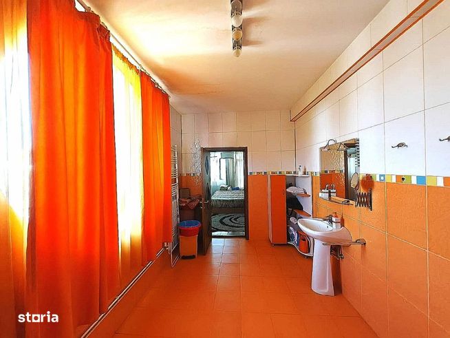 Imobil ideal pentru relocare afacere, zona Medicina Veche.-15