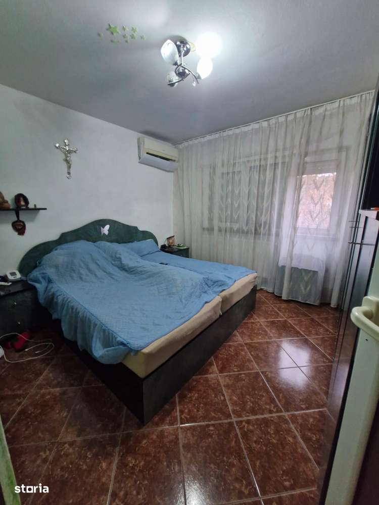 Decomandat, et. 3/4, centrală termică, Brazda-Facultatea Spiru Haret - Imagine principală: 4/9