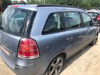 Dezmembrez Opel Zafira B 1.9 - 5