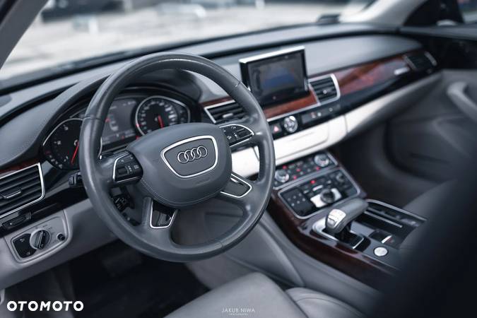 Audi A8 4.2 TDI DPF quattro tiptronic - 15