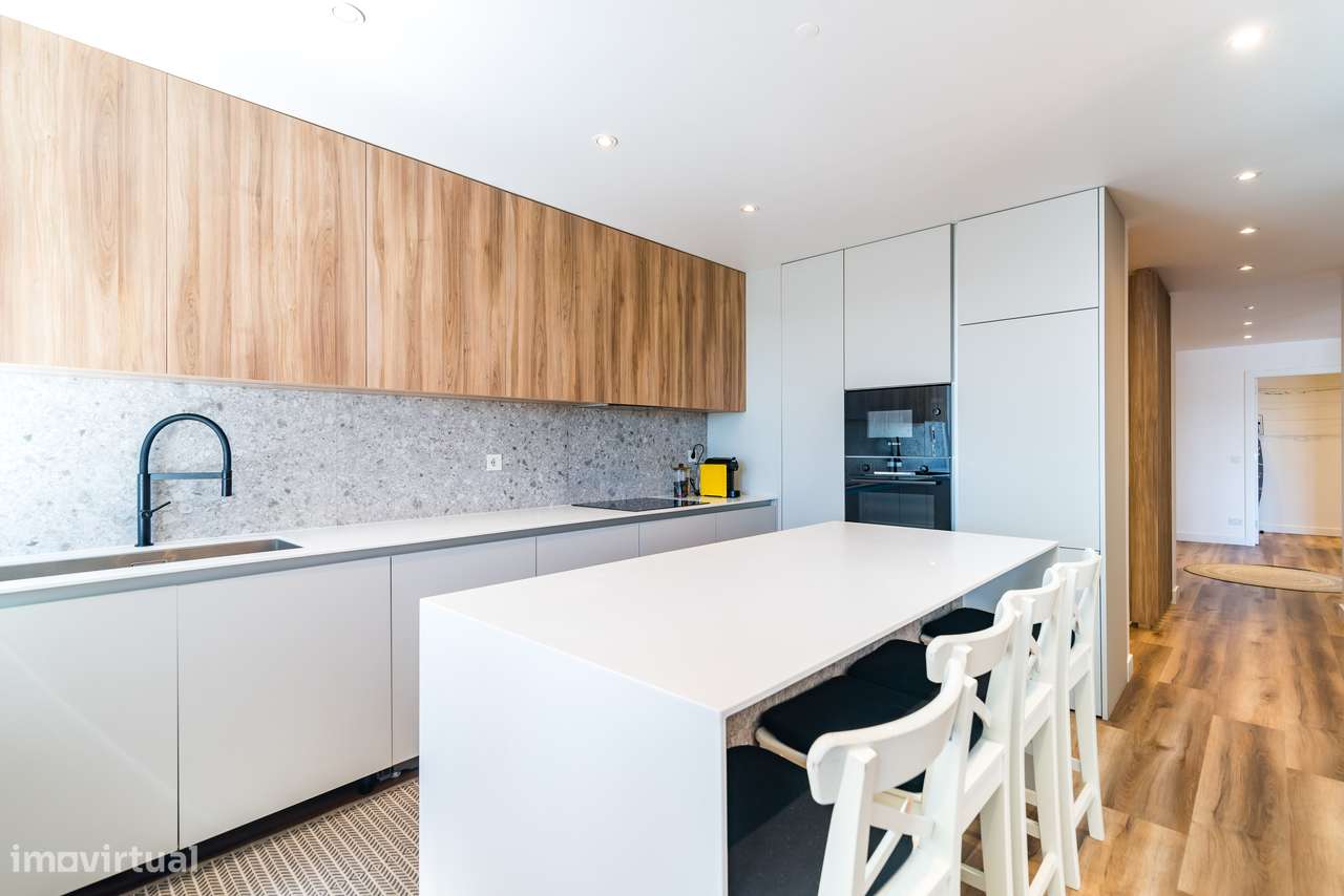 T3 duplex Belas Clube de Campo | parqueamento | varanda-13