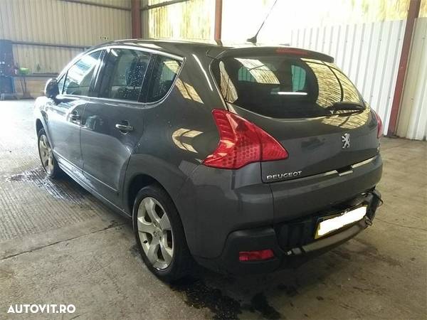 Bancheta spate Peugeot 3008 2013 MPV 1.6 HDi - 4