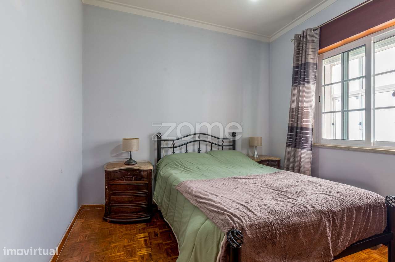 Moradia T4 c/ garagem e 435m2 de terreno - Famões-15