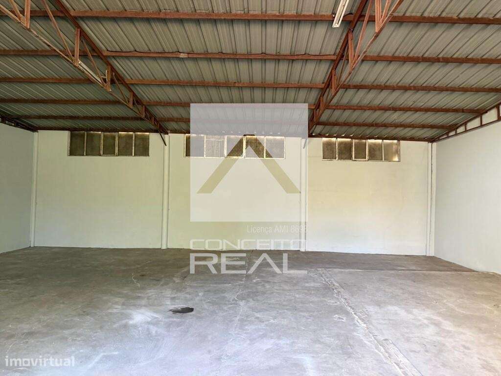 Armazém p/ arrendamento - Paredes - Grande imagem: 4/5