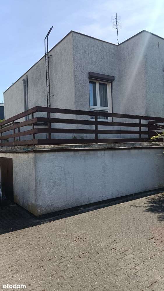 Duży dom z potencjałem-3