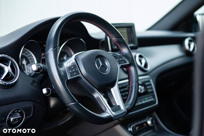 Mercedes-Benz CLA 250 4-Matic Sport - 24