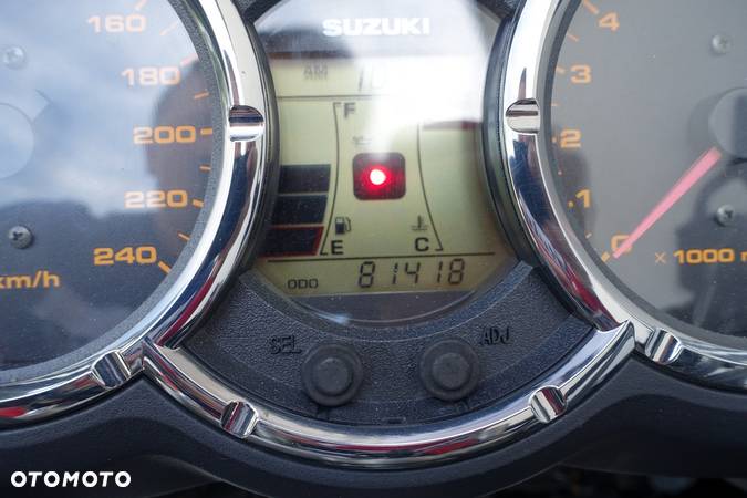 Suzuki V-STROM - 11