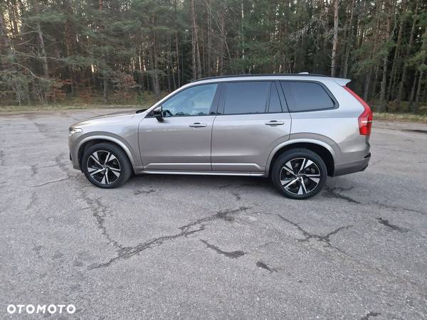 Volvo XC 90 - 9