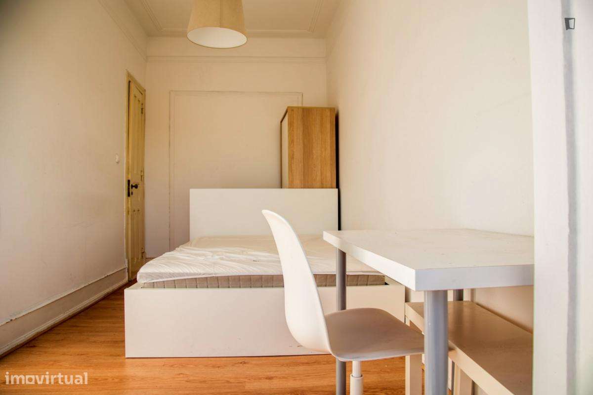 Quarto - localizado em Alcântara Lisbon - Grande imagem: 2/6