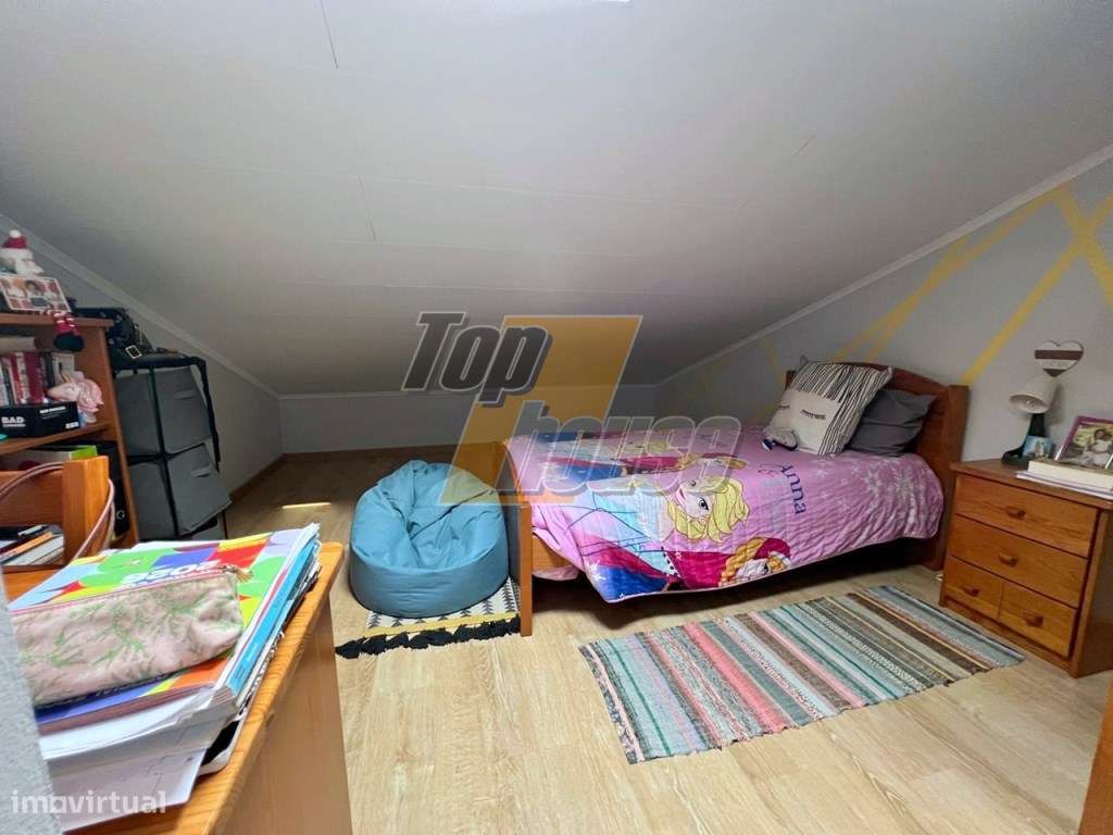 APARTAMENTO T2 + APROVEITAMENTO DE SÓTÃO | TOTALMENTE REMODELADO-20