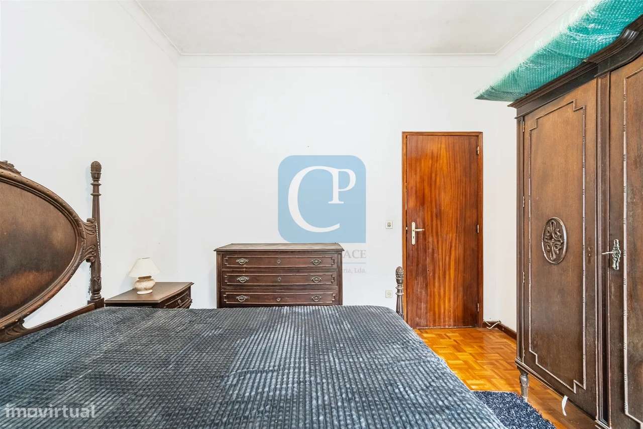 Moradia independente com quatro frações em Guifões, Matosinhos - Grande imagem: 3/22