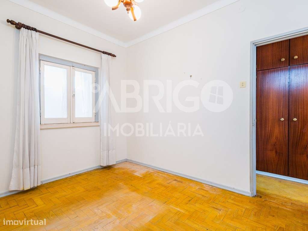 Moradia T2, antiga, Cela, Alcobaça-11