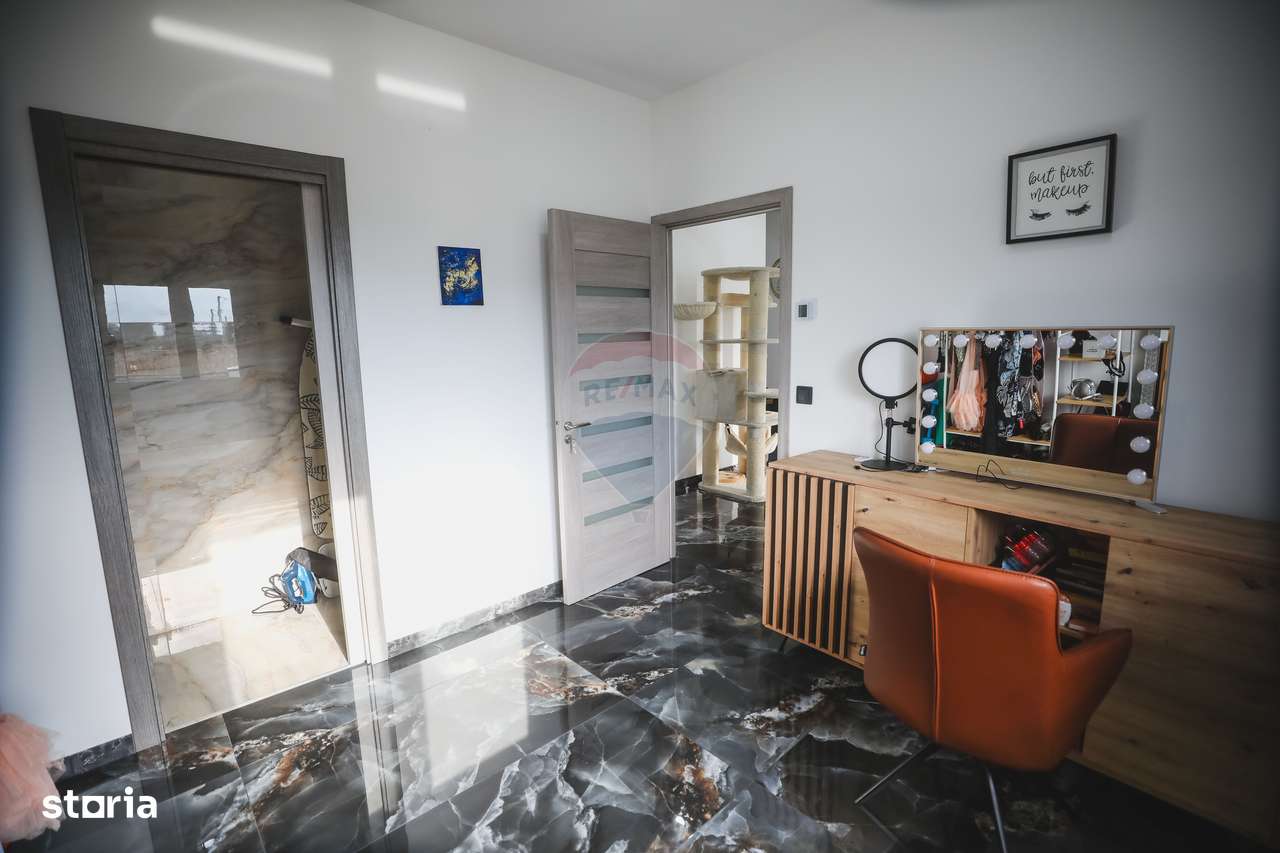 Casă de vanzare Bozânta Mare-5