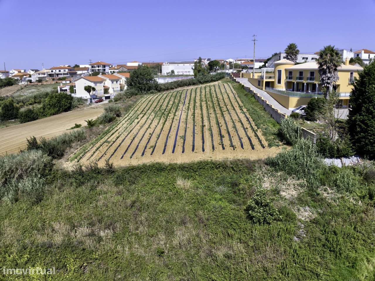 Terreno com Viabilidade de Construção - Grande imagem: 2/8