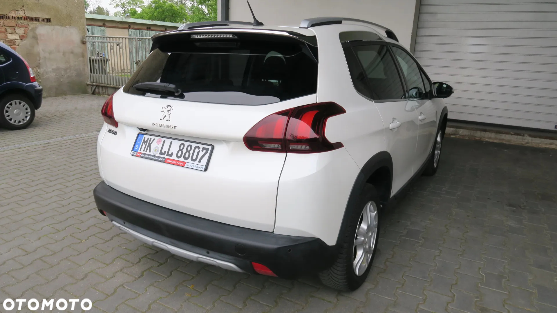 Peugeot 2008 1.2 Pure Tech Style S&S EAT6 - 9