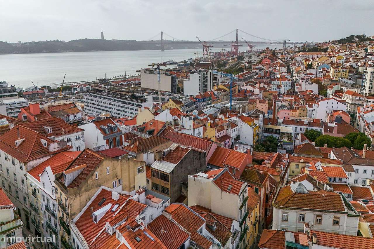 Prédio no centro histórico de Lisboa - Misericórdia - Grande imagem: 4/28