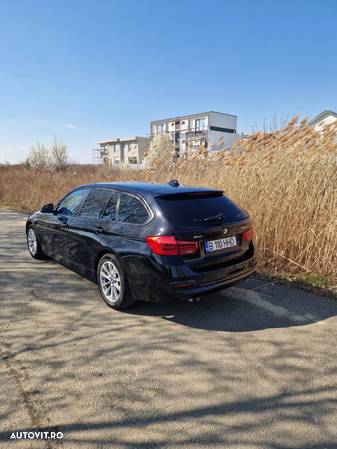 BMW Seria 3 320d Touring xDrive Aut. - 3