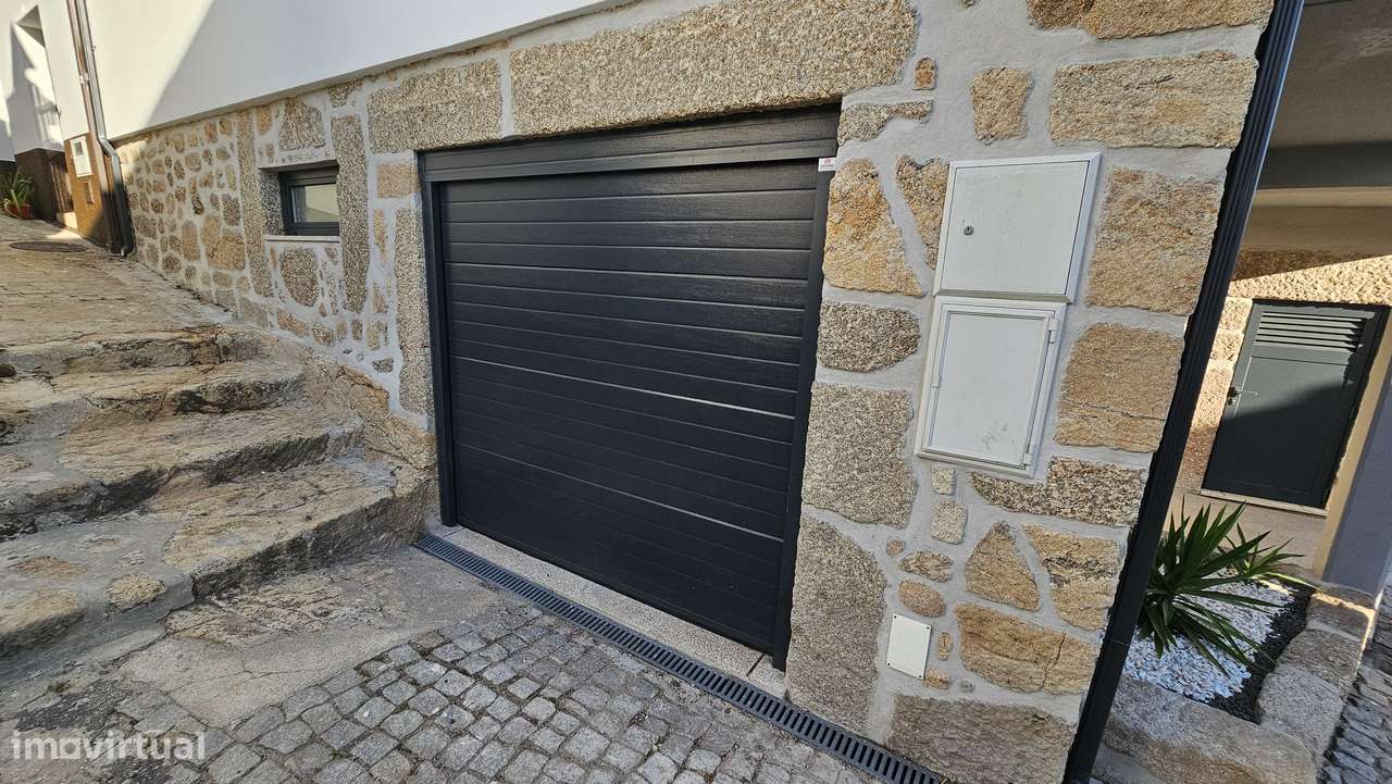 Moradia T3 Moderna com Garagem e Terraço em Gramaços - Grande imagem: 4/31