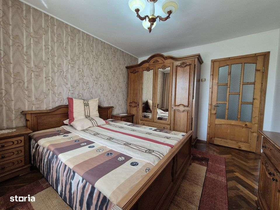 Apartament 3 camere, in Tg. Jiu, str. Nicolae Balcescu - central - Imagine principală: 1/10