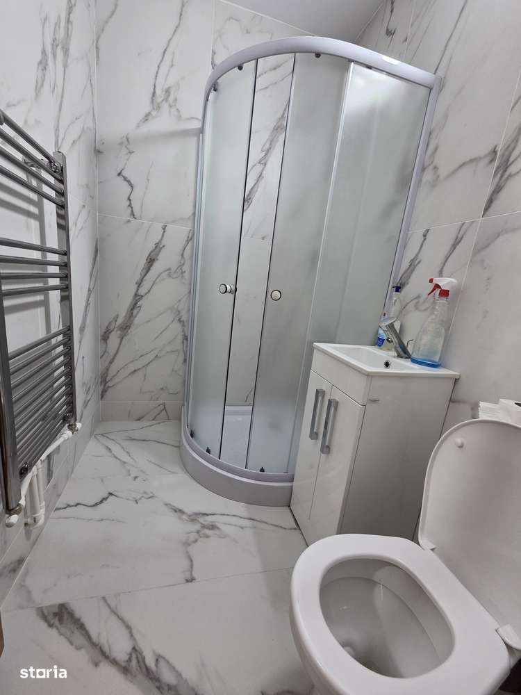 Apartament 2 camere imbunatatit parter zona Scoala Generala 2 - Adjud-9