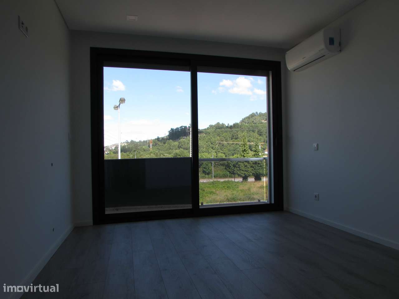 Moradia Gaveto, T3 ou T4.-14