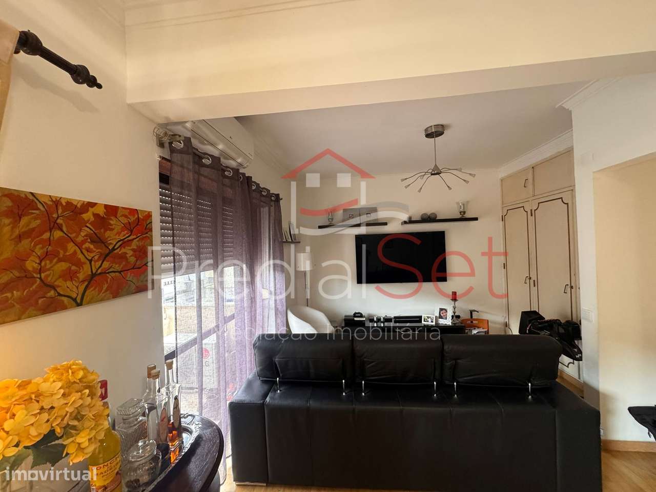 Apartamento T4  Remodelado em Corroios-17