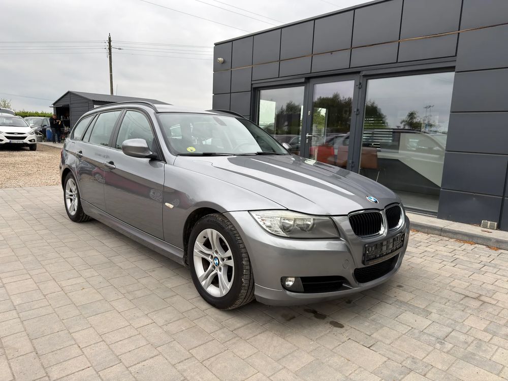 BMW 3 Series E90/E91/E92/E93 318d 2012