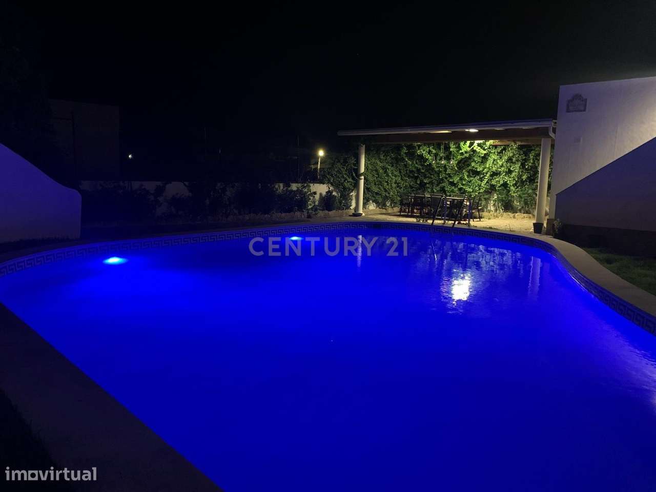 Moradia T5 renovada com piscina, perto da Ericeira.-41