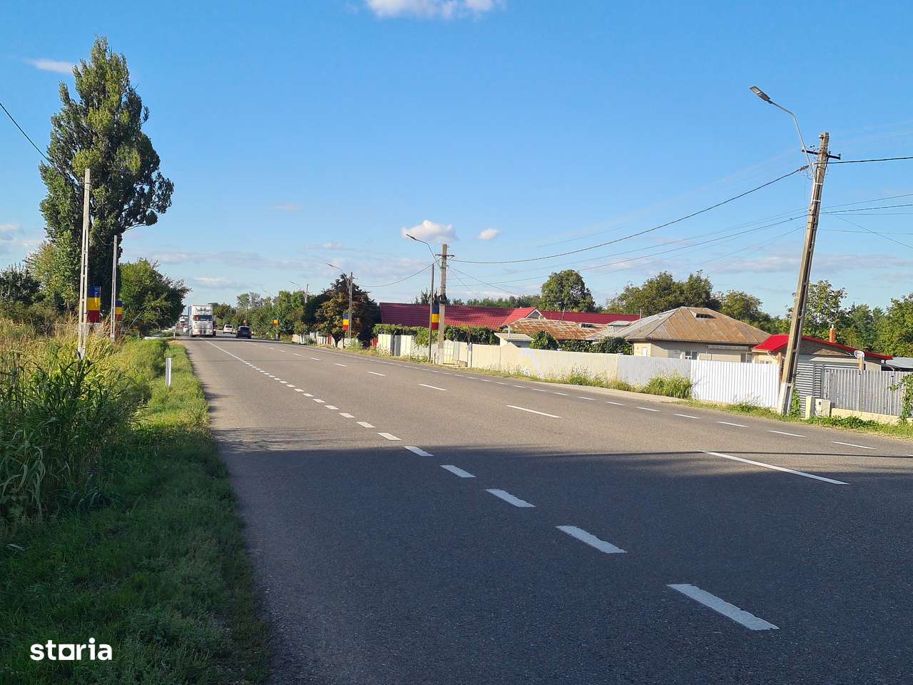 Casa P+1 "la gri" si spatiu comercial in Domnesti VN deschidere la E85-8