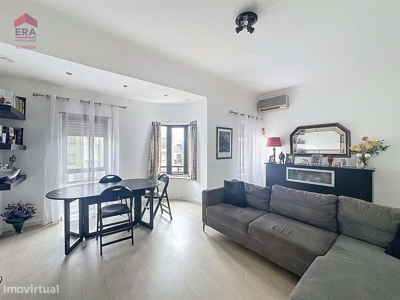 Apartamento T3 com 2 casas de banho e vista-14