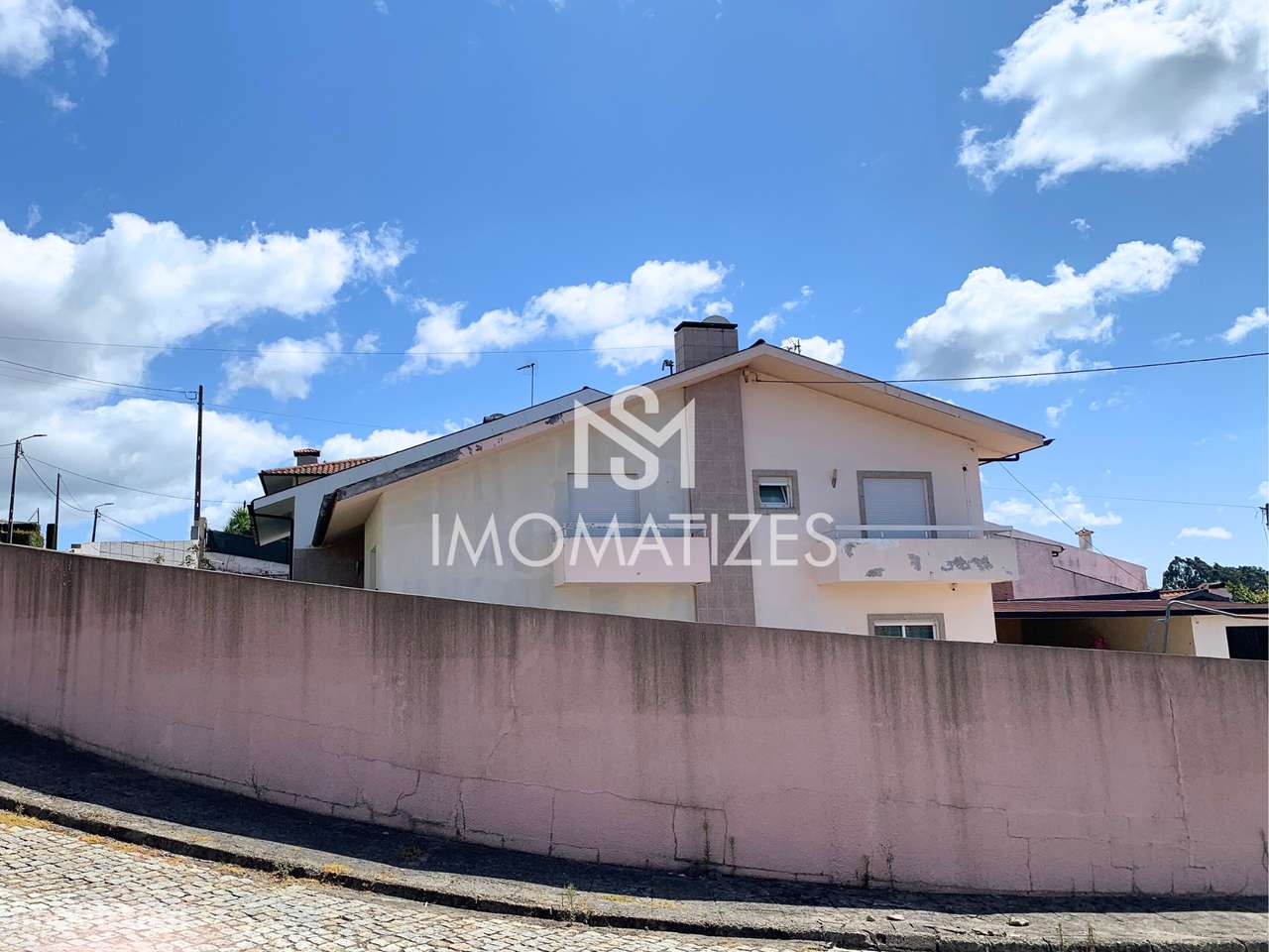 Moradia T5 em Remodelação na Trofa - Zona da Abelheira-2