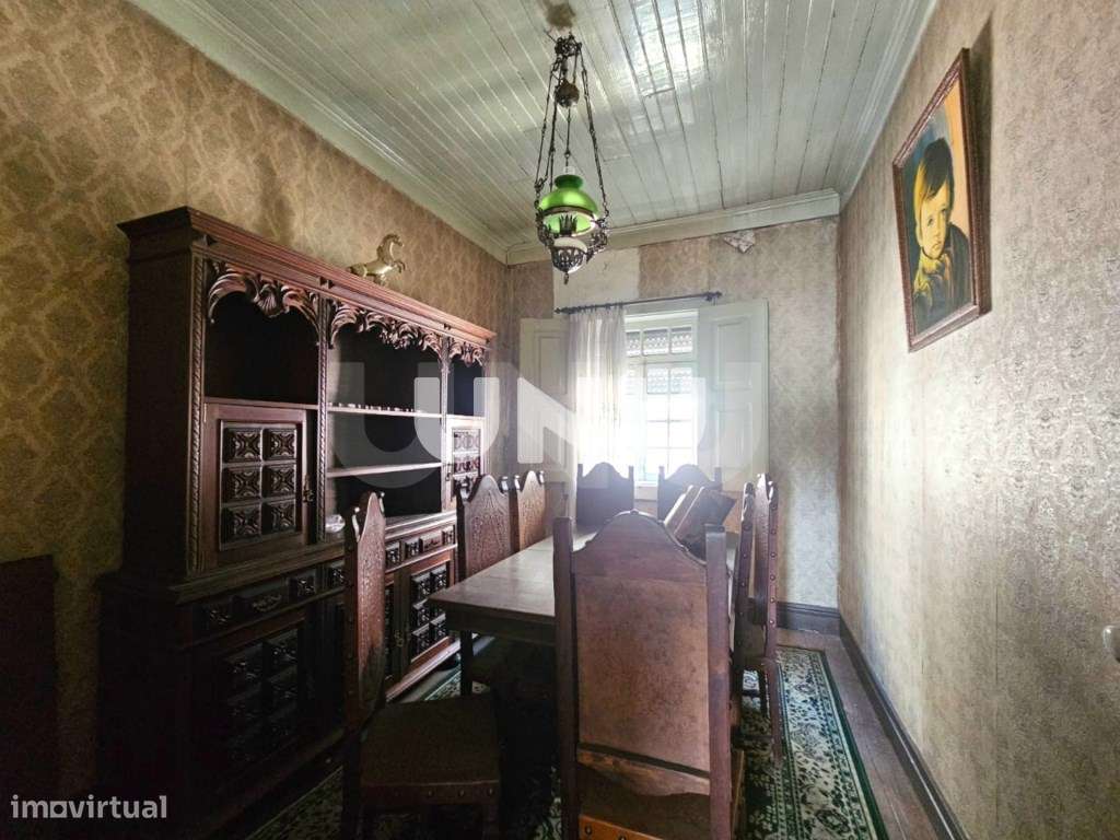 Prédio Urbano - Pleno Centro da Cidade de Viseu-27