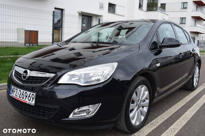 Opel Astra III 1.6 Enjoy - 1