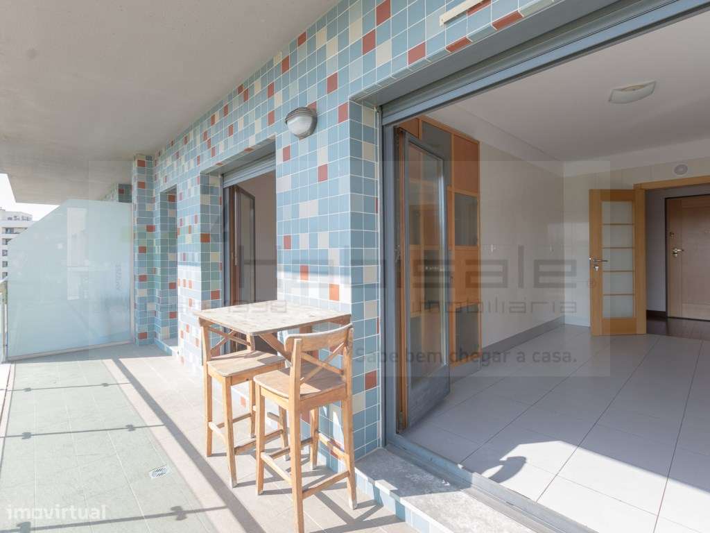 T1 para arrendamento nas Colinas do Cruzeiro com Box e varanda com ... - Grande imagem: 5/28